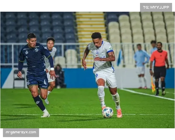 斯卢茨基被迫调整前腰配置 特谢拉伤缺导致申花进攻体系重构 斯卢茨基被迫调整前腰配置 特谢拉伤缺导致申花进攻体系重构